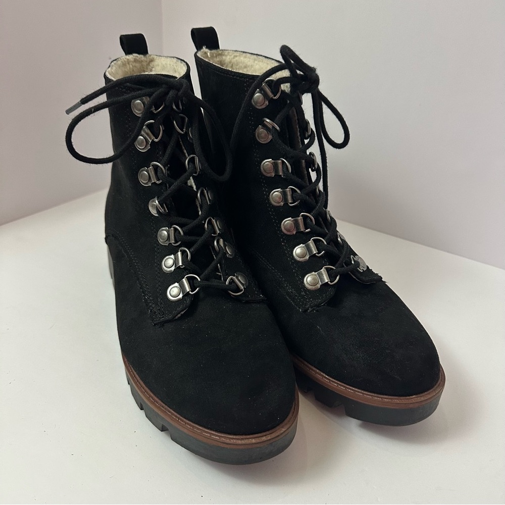 Cliffs by WHITE MOUNTAIN Black Lace Up Boots with Rugged Design